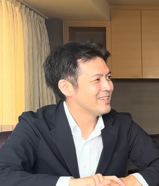 M-1芸人からベテラン人材のサポート役へ。異色のキャリアを歩んだ男の仕事哲学